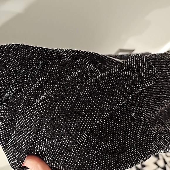 Express Black Silver Threaded Sparkly Tiered Bell Sleeve Top Size Large - Picture 10 of 10
